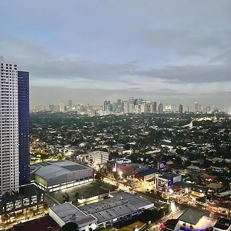 Pod To Go - Eastwood City